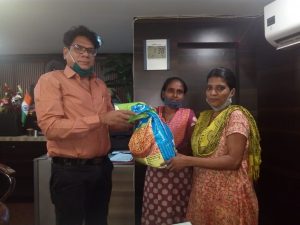 COVID-19 pandemic: Advocate Deepak Paikrao provides help to needy