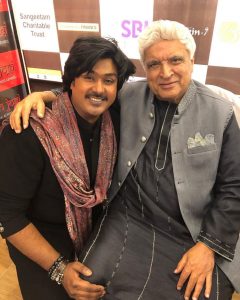 Flutist, Singer and a Music Composer Paras Nath shares a #throwback image of his rendezvous with Javed Akhtar