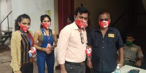Don Cinema's founder Mehmood Ali distributed free face masks for the needy