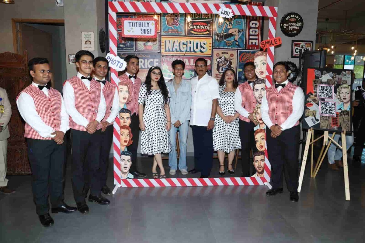 ”Totally 90s” by Atharva Hotel Students leaves Guests Immersed in Nostalgia